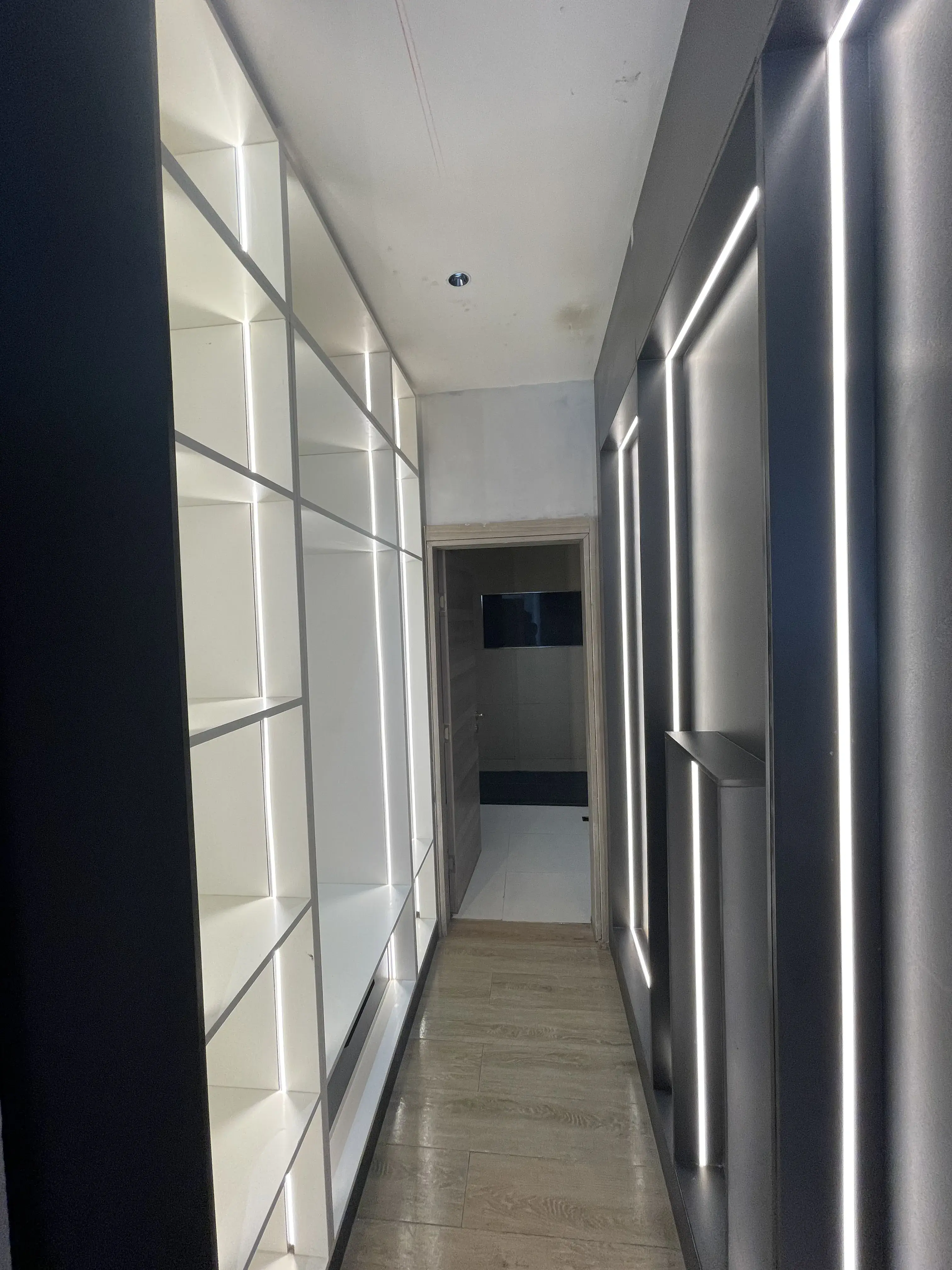 Luxury Walk-in Closet - Image 3