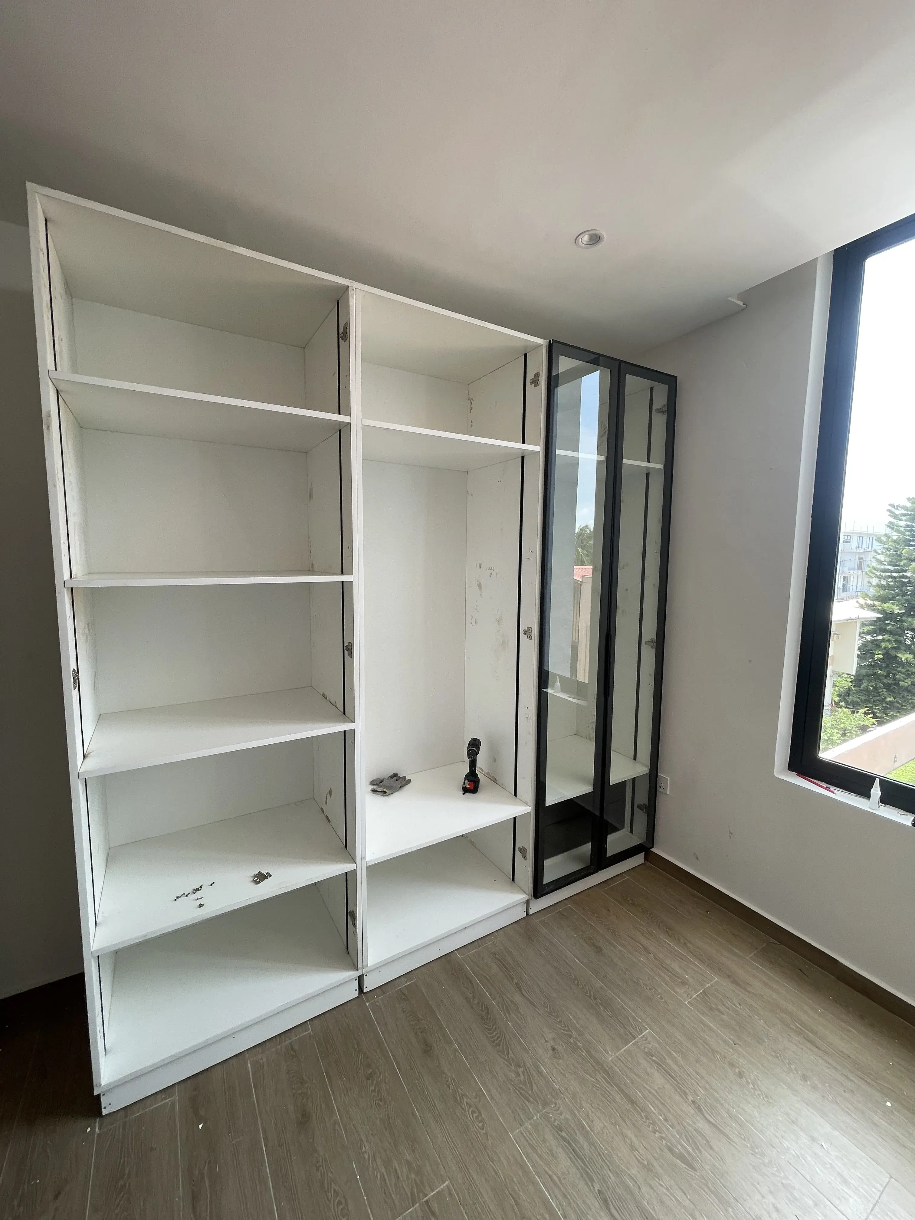 Luxury Walk-in Closet - Image 9